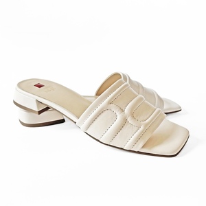 Jackie O Slides 